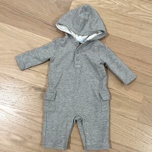 Janie and Jack gray hooded romper 0-3M